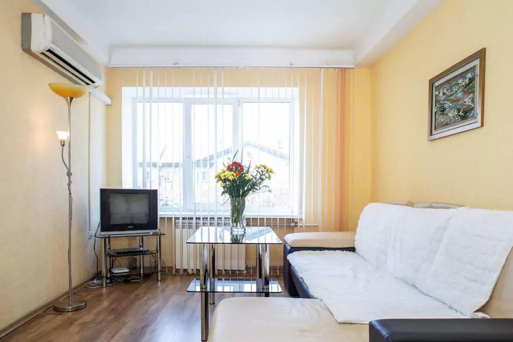 Apartment On Sobornyi Avenue Zaporizhia Εξωτερικό φωτογραφία