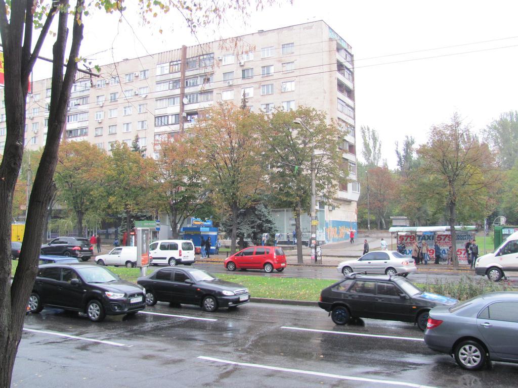 Apartment On Sobornyi Avenue Zaporizhia Εξωτερικό φωτογραφία